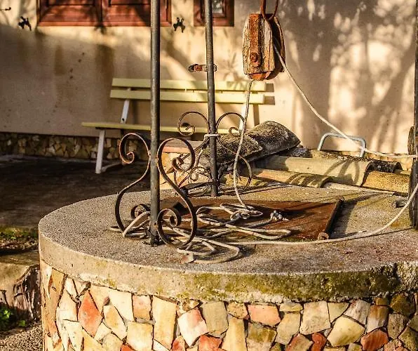 Casale Il Pozzo 公寓